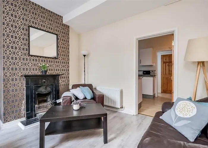 Beautiful 2 Bed House, South Belfast. 7 Minutes City Centre.